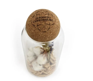 Terrarium avec boule en liège et fleurs séchées personnalisable