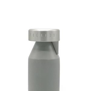 Bouteille isotherme en acier inoxydable 690 ml - avec rappelle de boire toutes les 30 minutes personnalisable