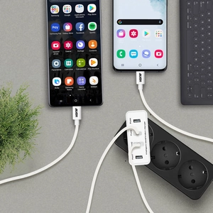 Chargeur secteur avec 4 port USB - charge rapide personnalisable