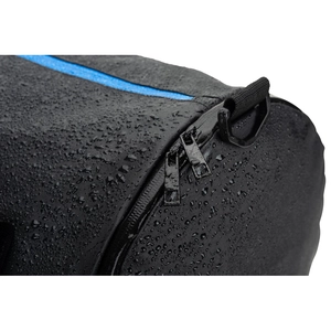Sac de sport cylindrique en polyester recyclé haute densité 600D avec compartiment latéral pour les chaussures personnalisable
