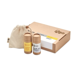 Set de voyage comprenant gel douche, shampoing et gant en coton bio personnalisable