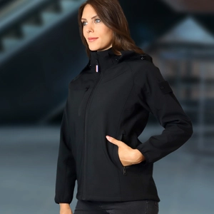 Softshell Femme avec capuche amovible personnalisable