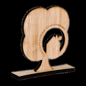 Trophée forme sur-mesure avec socle - 100% bambou personnalisable