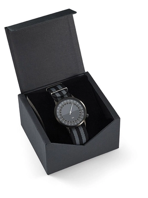 Montre 24H personnalisable