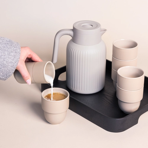 image du produit Carafe thermos élégant 1.5 l - idéal pour les réunions