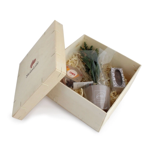 image du produit Coffret Chocolat avec plant de sapin et épices