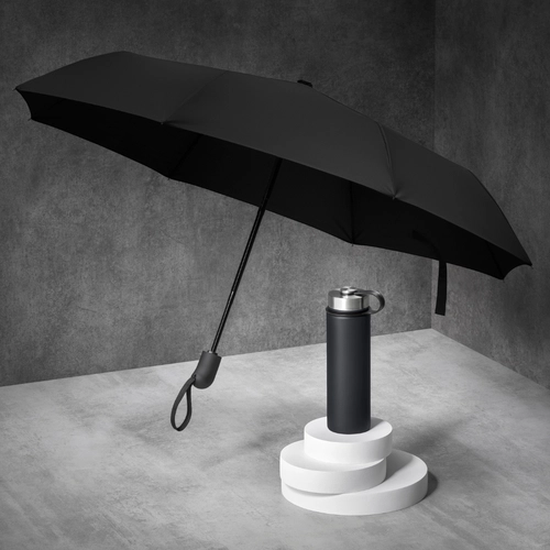 image du produit Coffret personnalisable avec mug isotherme 650 ml et parapluie automatique